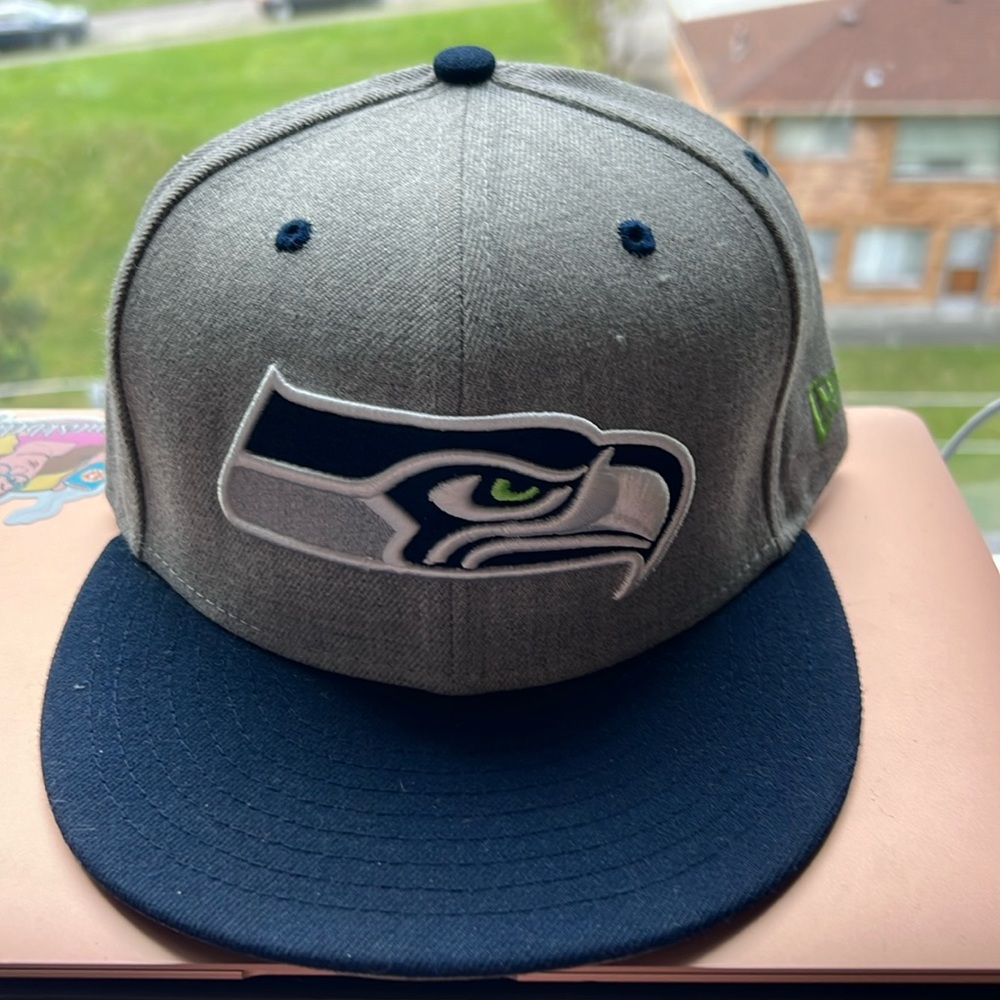 Seattle Seahawks New Era Official Sideline Hat Wolf Grey Excellent 7 1/4
